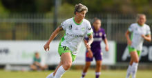 PERTH, AUSTRALIA - FEBRUARY 14: Michelle Heyman of United makes a run towards goal during the round 17 A-League Women match between Perth Glory and Canberra United at Sam Kerr Football Centre, on February 14, 2026, in Perth, Australia. (Photo by James Worsfold/Getty Images)