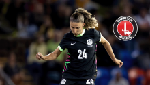 Leah Davidson signs with Charlton Athletic in the WSL 